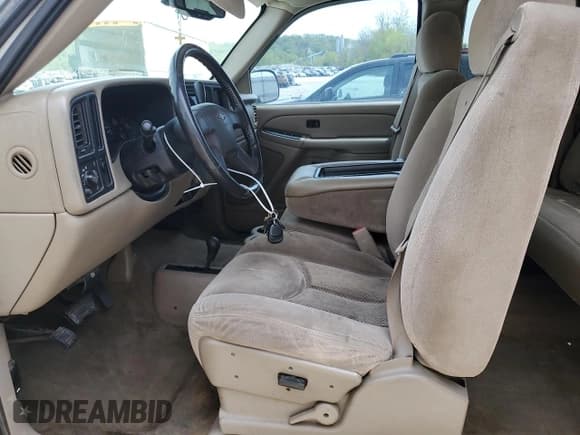 ✅ 2006 Chevrolet Silverado 1500 LT2 • VIN: 1GCEK19B56Z207532 • Лот: 54213065. Опубликован ранее на Copart с пробегом 175 177 миль. Бесплатный доступ к архиву аукционных продаж из США и подробный отчёт об истории автомобиля на DreamBid. Изображение 7.