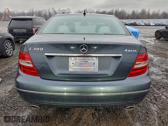 ✅ 2013 Mercedes-Benz C 300 Sport • VIN: WDDGF8AB9DG127490 • Lot: 95176095. Listed on Copart with Not provided. Free auction sales archive from the USA and detailed vehicle history report at DreamBid. Image 6.