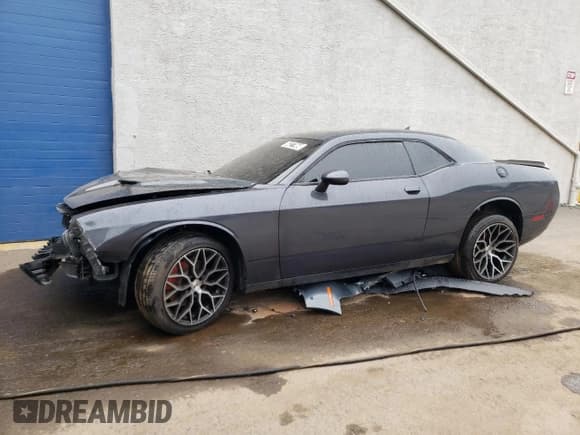✅ 2018 Dodge Challenger GT • VIN: 2C3CDZGG4JH311828 • Lot: 64277464. Wystawiony na Copart z przebiegiem 53 695 mil. Bezpłatny archiwum sprzedaży aukcyjnych z USA i szczegółowy raport historii pojazdu na DreamBid. Zdjęcie 1.