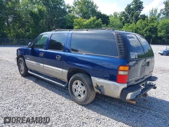 ✅ 2000 Chevrolet Suburban LS • VIN: 3GNFK16T6YG115678 • Лот: 42557069. Опубликован ранее на IAAI с пробегом 286 045 миль. Бесплатный доступ к архиву аукционных продаж из США и подробный отчёт об истории автомобиля на DreamBid. Изображение 3.