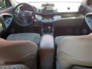 ✅ 2007 Toyota RAV4 Limited • VIN: JTMZK31V675013765 • Lot: 63707005. Wystawiony na Copart z przebiegiem 271 679 mil. Bezpłatny archiwum sprzedaży aukcyjnych z USA i szczegółowy raport historii pojazdu na DreamBid. Zdjęcie 8.