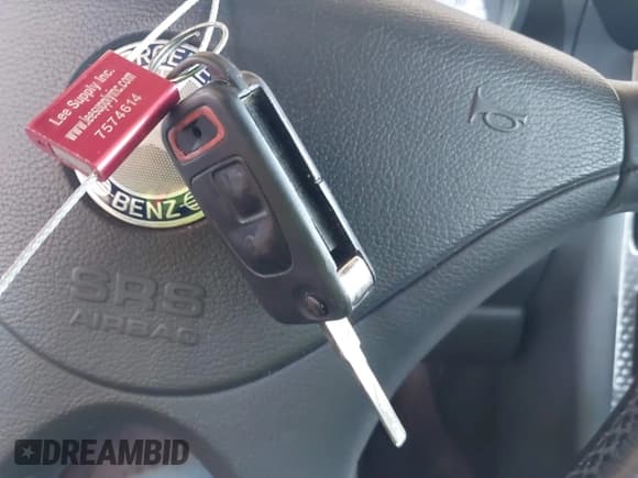 ✅ 2002 Mercedes-Benz SLK 230 Kompressor • VIN: WDBKK49FX2F251009 • Lot: 42443840. Listed on IAAI with 82,655 mi. Free auction sales archive from the USA and detailed vehicle history report at DreamBid. Image 11.