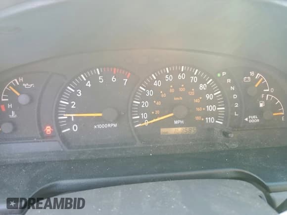 ✅ 2002 Toyota Tundra SR5 • VIN: 5TBRN34192S281561 • Lot: 95015485. Wystawiony na Copart z przebiegiem 168 585 mil. Bezpłatny archiwum sprzedaży aukcyjnych z USA i szczegółowy raport historii pojazdu na DreamBid. Zdjęcie 9.