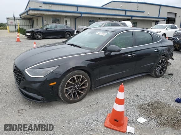 ✅ 2021 Hyundai Sonata Limited • VIN: 5NPEH4J28MH090576 • Lot: 82270155. Listed on Copart with 85,915 mi. Free auction sales archive from the USA and detailed vehicle history report at DreamBid. Image 1.