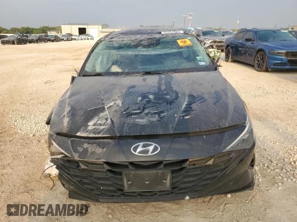✅ 2023 Hyundai Elantra SEL • VIN: 5NPLM4AG4PH086950 • Lot: 53751925. Listed on Copart with 62,111 mi. Free auction sales archive from the USA and detailed vehicle history report at DreamBid. Image 5.