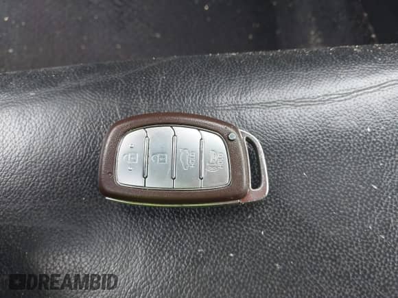 2018 Hyundai Sonata Limited with VIN 5NPE34AB4JH671132, listed as a IAAI auction lot 42654171 with 90,495 mi miles and . Bid and sale history available at DreamBid. Image 11.