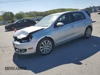 ✅ 2013 Volkswagen Golf TDI w/Sunroof & Nav • VIN: WVWNM7AJ0DW023226 • Lot: 50958295. Wystawiony na Copart z przebiegiem 97 784 mil. Bezpłatny archiwum sprzedaży aukcyjnych z USA i szczegółowy raport historii pojazdu na DreamBid. Zdjęcie 1.