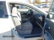 ✅ 2010 Nissan Rogue S • VIN: JN8AS5MT3AW502875 • Lot: 43582876. Wystawiony na IAAI z przebiegiem 123 231 mil. Bezpłatny archiwum sprzedaży aukcyjnych z USA i szczegółowy raport historii pojazdu na DreamBid. Zdjęcie 5.