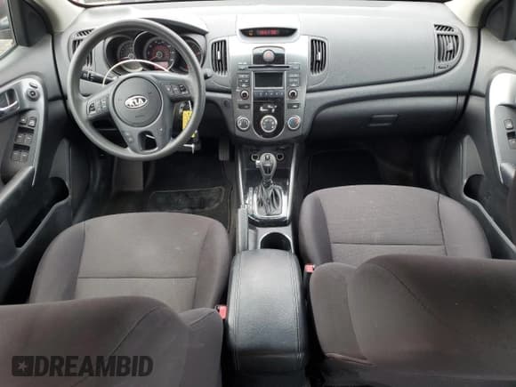 ✅ 2013 Kia Forte EX • VIN: KNAFU5A20D5681181 • Lot: 81542595. Listed on Copart with 95,028 mi. Free auction sales archive from the USA and detailed vehicle history report at DreamBid. Image 8.