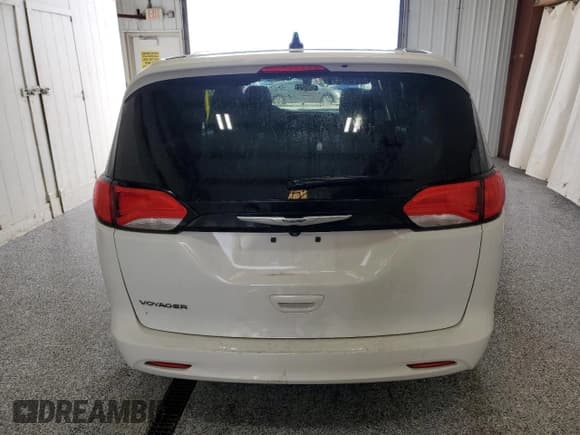 ✅ 2022 Chrysler Voyager LX • VIN: 2C4RC1CG4NR158156 • Lot: 86328915. Wystawiony na Copart z przebiegiem 62 777 mil. Bezpłatny archiwum sprzedaży aukcyjnych z USA i szczegółowy raport historii pojazdu na DreamBid. Zdjęcie 6.