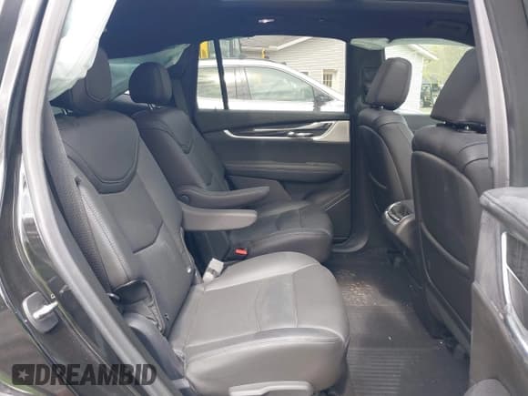 ✅ 2020 Cadillac XT6 AWD Premium Luxury • VIN: 1GYKPDRS6LZ223623 • Lot: 42075097. Listed on IAAI with 40,770 mi. Free auction sales archive from the USA and detailed vehicle history report at DreamBid. Image 8.