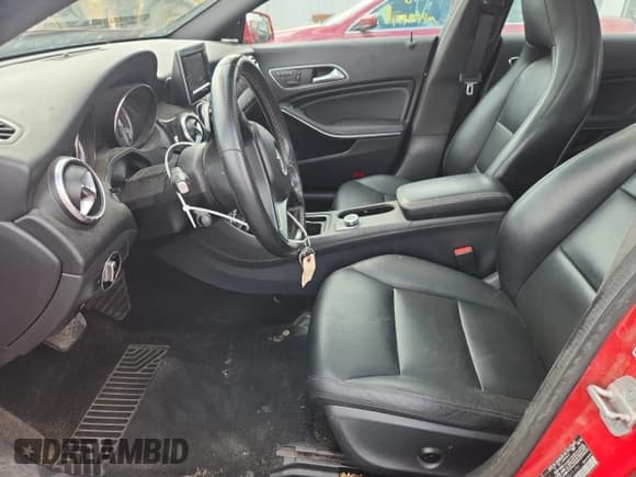 ✅ 2014 Mercedes-Benz CLA 250 • VIN: WDDSJ4GB3EN151791 • Lot: 84192535. Listed on Copart with 123,433 mi. Free auction sales archive from the USA and detailed vehicle history report at DreamBid. Image 7.