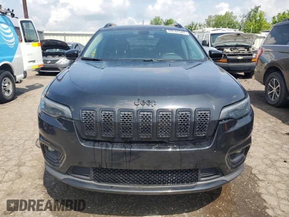 ✅ 2020 Jeep Cherokee Altitude • VIN: 1C4PJMLN5LD550818 • Lot: 60082645. Wystawiony na Copart z przebiegiem 121 428 mil. Bezpłatny archiwum sprzedaży aukcyjnych z USA i szczegółowy raport historii pojazdu na DreamBid. Zdjęcie 5.