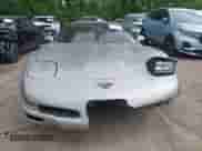 ✅ 1998 Chevrolet Corvette • VIN: 1G1YY22G6W5130385 • Lot: 42345580. Wystawiony na IAAI z przebiegiem 58 575 mil. Bezpłatny archiwum sprzedaży aukcyjnych z USA i szczegółowy raport historii pojazdu na DreamBid. Zdjęcie 12.