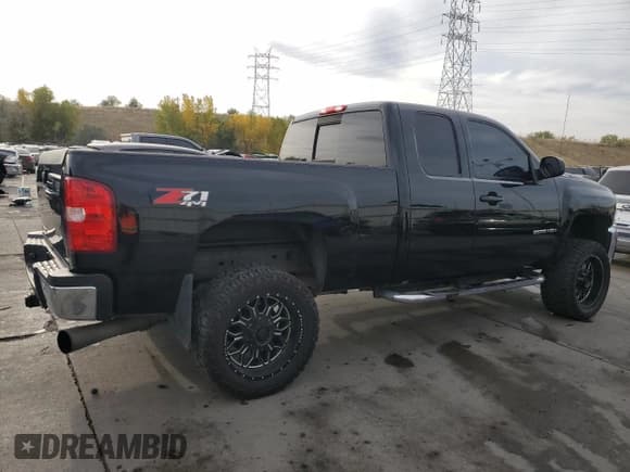 ✅ 2008 Chevrolet Silverado 2500HD 1LT • VIN: 1GCHK29678E155675 • Lot: 74595684. Wystawiony na Copart z przebiegiem 206 055 mil. Bezpłatny archiwum sprzedaży aukcyjnych z USA i szczegółowy raport historii pojazdu na DreamBid. Zdjęcie 3.