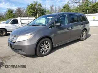 2012 Honda Odyssey EX z VIN 5FNRL5H4XCB080478, wystawiony jako Copart lot #69515675 z przebiegiem 177 755 mil mil oraz Czysty tytuł • Clean title. Historia ofert i sprzedaży dostępna na DreamBid. Obrazek 1.