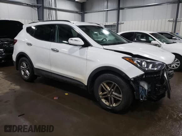 ✅ 2017 Hyundai Santa Fe 2.4L • VIN: 5XYZUDLB0HG424090 • Лот: 45698013. Опубликован ранее на Copart с пробегом 83 601 миль. Бесплатный доступ к архиву аукционных продаж из США и подробный отчёт об истории автомобиля на DreamBid. Изображение 4.