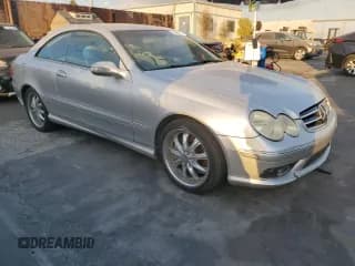 ✅ 2003 Mercedes-Benz CLK 500 • VIN: WDBTJ75J83F052769 • Лот: 77492314. Опубликован ранее на Copart с пробегом 118 508 миль. Бесплатный доступ к архиву аукционных продаж из США и подробный отчёт об истории автомобиля на DreamBid. Изображение 4.