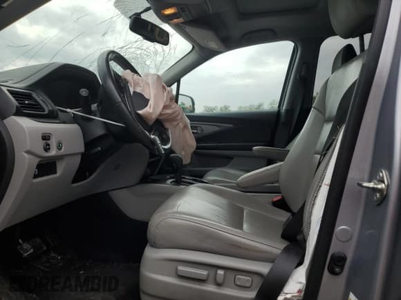 ✅ 2018 Honda Pilot EX-L • VIN: 5FNYF6H79JB053871 • Лот: 81529615. Опубликован ранее на Copart с пробегом 121 883 миль. Бесплатный доступ к архиву аукционных продаж из США и подробный отчёт об истории автомобиля на DreamBid. Изображение 7.