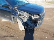 ✅ 2019 Jeep Compass Limited • VIN: 3C4NJDCB5KT712095 • Lot: 43661635. Wystawiony na IAAI z przebiegiem 32 596 mil. Bezpłatny archiwum sprzedaży aukcyjnych z USA i szczegółowy raport historii pojazdu na DreamBid. Zdjęcie 6.