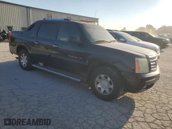 ✅ 2002 Cadillac Escalade EXT • VIN: 3GYEK63N72G285850 • Lot: 70924384. Listed on Copart with 202,281 mi. Free auction sales archive from the USA and detailed vehicle history report at DreamBid. Image 4.