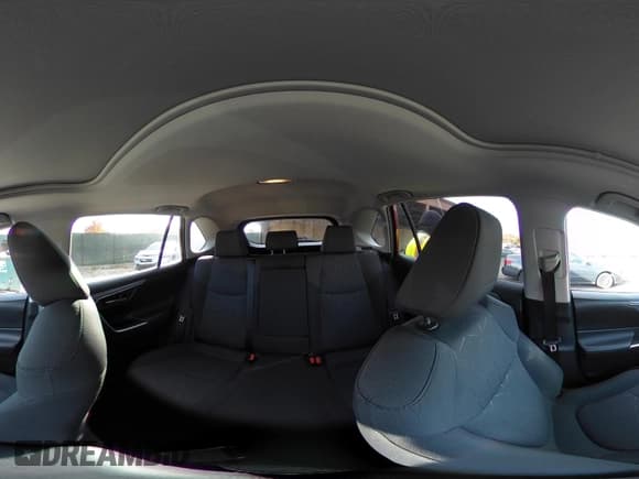 ✅ 2021 Toyota RAV4 XLE • VIN: 2T3P1RFV0MW159167 • Lot: 43605933. Wystawiony na IAAI z przebiegiem 88 477 mil. Bezpłatny archiwum sprzedaży aukcyjnych z USA i szczegółowy raport historii pojazdu na DreamBid. Zdjęcie 18.