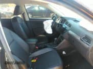 ✅ 2018 Volkswagen Tiguan SEL • VIN: 3VV3B7AX9JM121380 • Лот: 43466460. Опубликован ранее на IAAI с пробегом 165 516 миль. Бесплатный доступ к архиву аукционных продаж из США и подробный отчёт об истории автомобиля на DreamBid. Изображение 5.