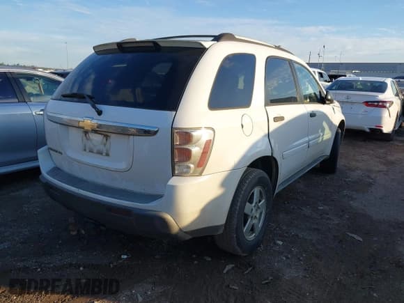 ✅ 2005 Chevrolet Equinox LS • VIN: 2CNDL13F656052726 • Лот: 41336092. Опубликован ранее на IAAI с пробегом 167 132 миль. Бесплатный доступ к архиву аукционных продаж из США и подробный отчёт об истории автомобиля на DreamBid. Изображение 4.