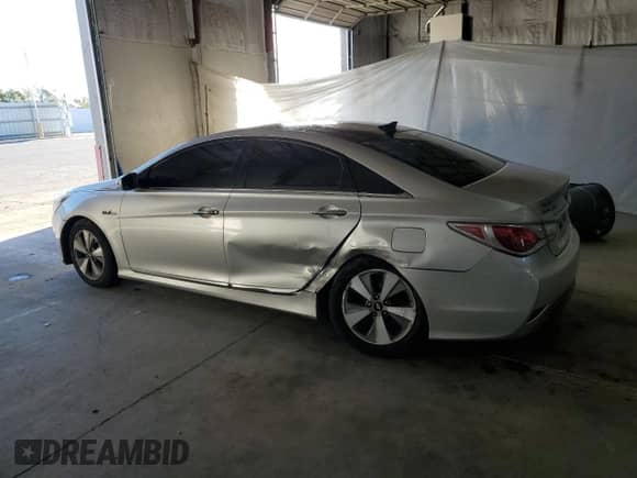 2011 Hyundai Sonata Hybrid with VIN KMHEC4A41BA002810, listed as a Copart auction lot 86480695 with 131,183 mi miles and Salvage title. Bid and sale history available at DreamBid. Image 2.