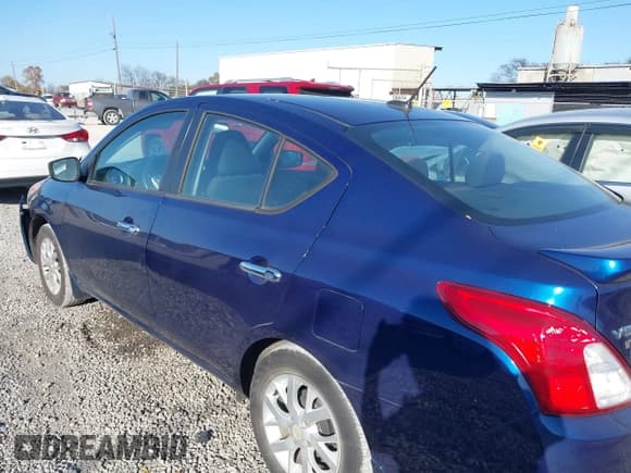 ✅ 2018 Nissan Versa S Plus • VIN: 3N1CN7AP9JL822418 • Lot: 43683851. Listed on IAAI with 48,169 mi. Free auction sales archive from the USA and detailed vehicle history report at DreamBid. Image 14.
