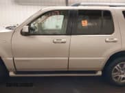 ✅ 2007 Mercury Mountaineer Premier • VIN: 4M2EU48E27UJ04844 • Lot: 41334502. Wystawiony na IAAI z przebiegiem 341 964 mil. Bezpłatny archiwum sprzedaży aukcyjnych z USA i szczegółowy raport historii pojazdu na DreamBid. Zdjęcie 14.