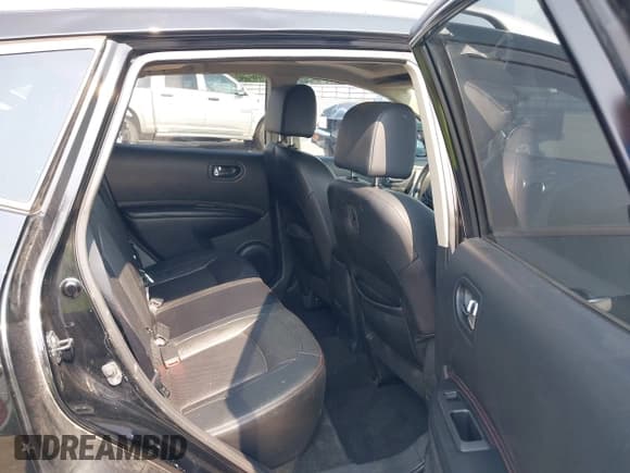 ✅ 2013 Nissan Rogue S • VIN: JN8AS5MV7DW108169 • Лот: 42403160. Опубликован ранее на IAAI с пробегом 172 234 миль. Бесплатный доступ к архиву аукционных продаж из США и подробный отчёт об истории автомобиля на DreamBid. Изображение 8.