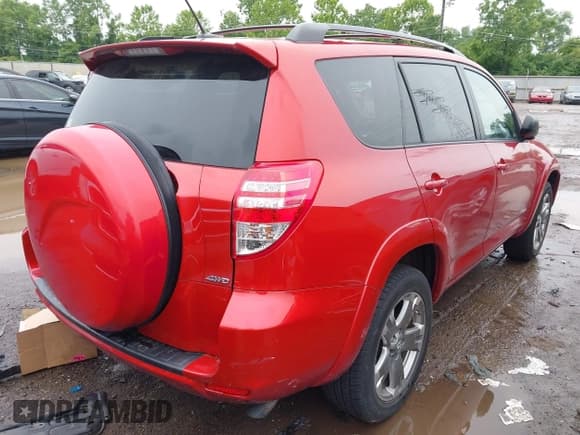 ✅ 2010 Toyota RAV4 Sport • VIN: 2T3RF4DV0AW027036 • Lot: 42399785. Wystawiony na IAAI z przebiegiem 162 763 mil. Bezpłatny archiwum sprzedaży aukcyjnych z USA i szczegółowy raport historii pojazdu na DreamBid. Zdjęcie 4.