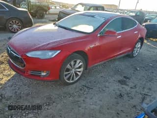 ✅ 2014 Tesla Model S 60 • VIN: 5YJSA1S14EFP33100 • Lot: 96415005. Wystawiony na Copart z przebiegiem 145 945 mil. Bezpłatny archiwum sprzedaży aukcyjnych z USA i szczegółowy raport historii pojazdu na DreamBid. Zdjęcie 1.