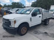 ✅ 2019 Ford F-250 XL • VIN: 1FDBF2A6XKED43082 • Lot: 42935672. Wystawiony na IAAI z przebiegiem 100 532 mil. Bezpłatny archiwum sprzedaży aukcyjnych z USA i szczegółowy raport historii pojazdu na DreamBid. Zdjęcie 17.