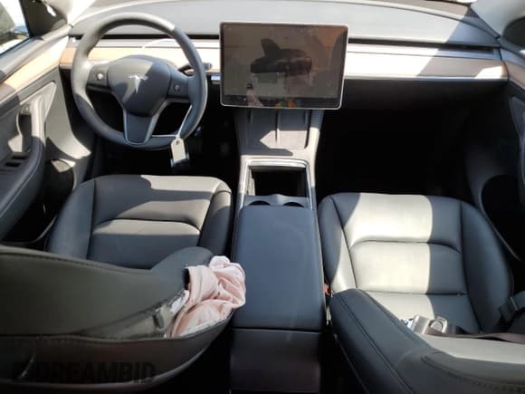 ✅ 2024 Tesla Model Y Long Range • VIN: 7SAYGDEE4RF990274 • Лот: 54239025. Опубликован ранее на Copart с пробегом 8 726 миль. Бесплатный доступ к архиву аукционных продаж из США и подробный отчёт об истории автомобиля на DreamBid. Изображение 8.