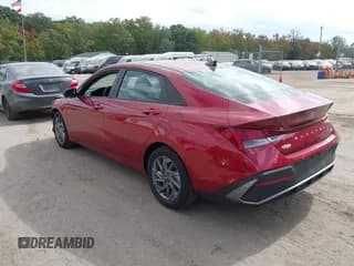 ✅ 2024 Hyundai Elantra Blue • VIN: KMHLM4DJ1RU106244 • Lot: 43387122. Listed on IAAI with 17,532 mi. Free auction sales archive from the USA and detailed vehicle history report at DreamBid. Image 3.