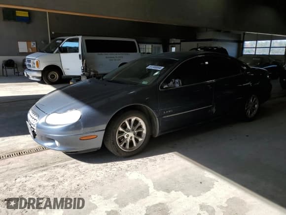 ✅ 2000 Chrysler LHS • VIN: 2C3HC56G4YH359861 • Лот: 81348894. Опубликован ранее на Copart с пробегом 245 047 миль. Бесплатный доступ к архиву аукционных продаж из США и подробный отчёт об истории автомобиля на DreamBid. Изображение 1.