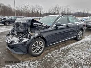 ✅ 2016 Mercedes-Benz C 300 Luxury • VIN: WDDWF4KB5GR142564 • Лот: 95652475. Опубликован ранее на Copart с пробегом 120 645 миль. Бесплатный доступ к архиву аукционных продаж из США и подробный отчёт об истории автомобиля на DreamBid. Изображение 1.