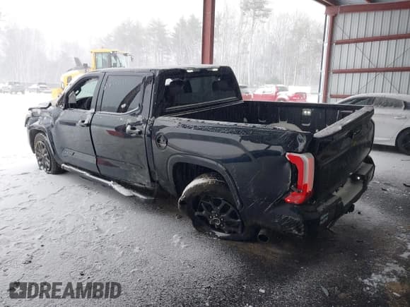 ✅ 2023 Toyota Tundra Platinum • VIN: 5TFNA5DBXPX079559 • Lot: 41221515. Wystawiony na IAAI z przebiegiem 37 411 mil. Bezpłatny archiwum sprzedaży aukcyjnych z USA i szczegółowy raport historii pojazdu na DreamBid. Zdjęcie 3.