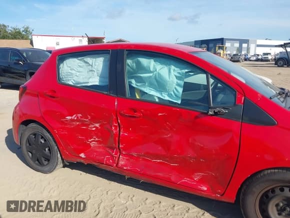 ✅ 2015 Toyota Yaris L • VIN: VNKKTUD34FA034643 • Lot: 42688380. Listed on IAAI with 107,069 mi. Free auction sales archive from the USA and detailed vehicle history report at DreamBid. Image 6.