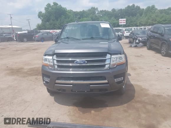 ✅ 2015 Ford Expedition Max Limited • VIN: 1FMJK2AT9FEF31854 • Lot: 42633725. Listed on IAAI with 147,081 mi. Free auction sales archive from the USA and detailed vehicle history report at DreamBid. Image 13.