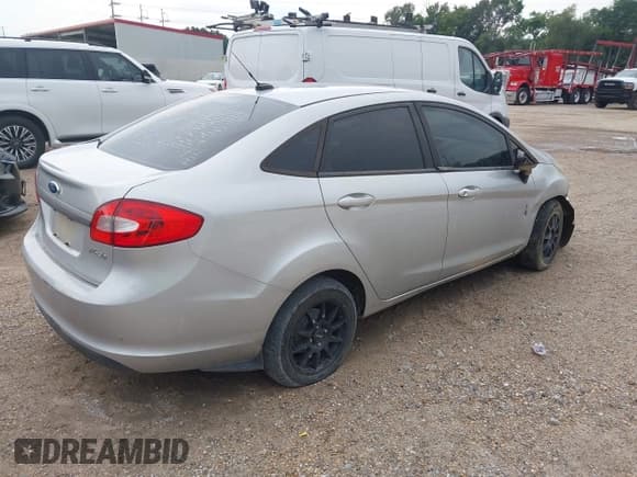 ✅ 2012 Ford Fiesta S • VIN: 3FADP4AJ4CM114943 • Lot: 43112843. Listed on IAAI with 128,841 mi. Free auction sales archive from the USA and detailed vehicle history report at DreamBid. Image 4.