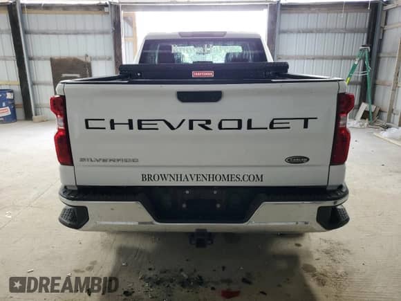 2020 Chevrolet Silverado 1500 Work Truck z VIN 1GCRYAEH1LZ349463, wystawiony jako Copart lot #56678985 z przebiegiem 114 544 mil mil oraz Czysty tytuł • Clean title. Historia ofert i sprzedaży dostępna na DreamBid. Obrazek 6.