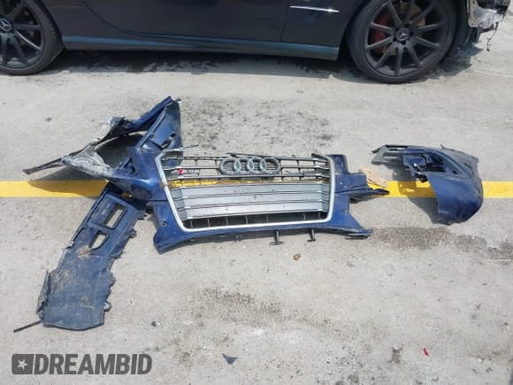 ✅ 2014 Audi SQ5 Premium Plus • VIN: WA1CGAFP9EA084897 • Lot: 42428885. Listed on IAAI with 134,436 mi. Free auction sales archive from the USA and detailed vehicle history report at DreamBid. Image 12.