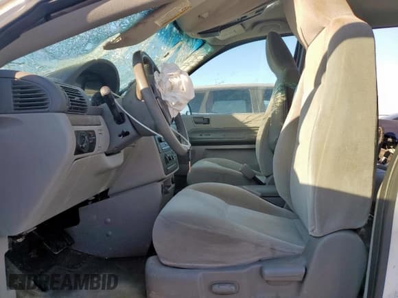 ✅ 2004 Ford Freestar SES • VIN: 2FMZA57604BB12938 • Lot: 85174155. Wystawiony na Copart z przebiegiem 86 447 mil. Bezpłatny archiwum sprzedaży aukcyjnych z USA i szczegółowy raport historii pojazdu na DreamBid. Zdjęcie 7.