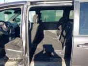 ✅ 2017 Dodge Grand Caravan SE • VIN: 2C4RDGBG9HR568358 • Lot: 43417063. Wystawiony na IAAI z przebiegiem 202 423 mil. Bezpłatny archiwum sprzedaży aukcyjnych z USA i szczegółowy raport historii pojazdu na DreamBid. Zdjęcie 8.