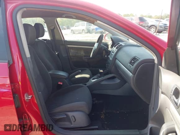 ✅ 2009 Volkswagen Jetta S • VIN: 3VWJM71K39M179529 • Lot: 43402850. Listed on IAAI with 160,000 mi. Free auction sales archive from the USA and detailed vehicle history report at DreamBid. Image 5.