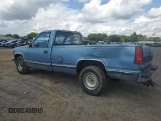 ✅ 1988 Chevrolet Silverado 2500 • VIN: 2GCFC24K2J1276789 • Lot: 64412535. Wystawiony na Copart z przebiegiem 117 186 mil. Bezpłatny archiwum sprzedaży aukcyjnych z USA i szczegółowy raport historii pojazdu na DreamBid. Zdjęcie 2.