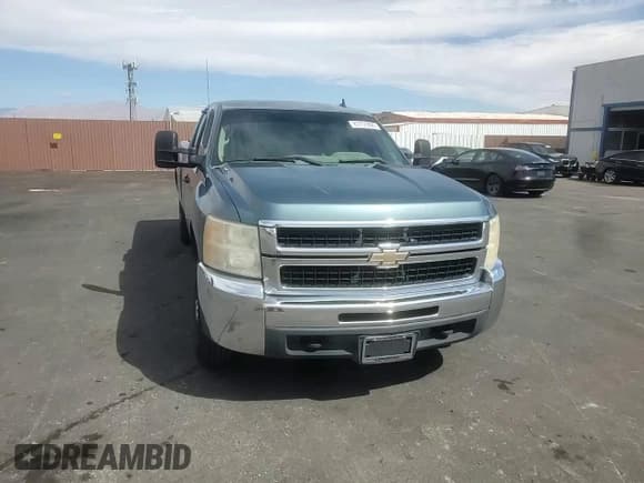 ✅ 2007 Chevrolet Silverado 2500HD Work Truck • VIN: 1GCHC29KX7E572863 • Лот: 83751895. Опубликован ранее на Copart с пробегом 112 196 миль. Бесплатный доступ к архиву аукционных продаж из США и подробный отчёт об истории автомобиля на DreamBid. Изображение 13.